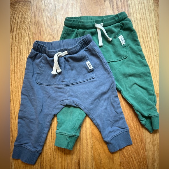 H&M Bundle of 2 Joggers, 18M - Picture 1 of 3